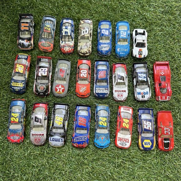 Vintage Nascar Diecast 1:24 lot of 23 Cars Ou Pont Snickers...